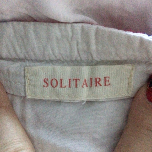 Solitaire Embroidered Floral Short Sleeve White Top - Picture 5 of 7